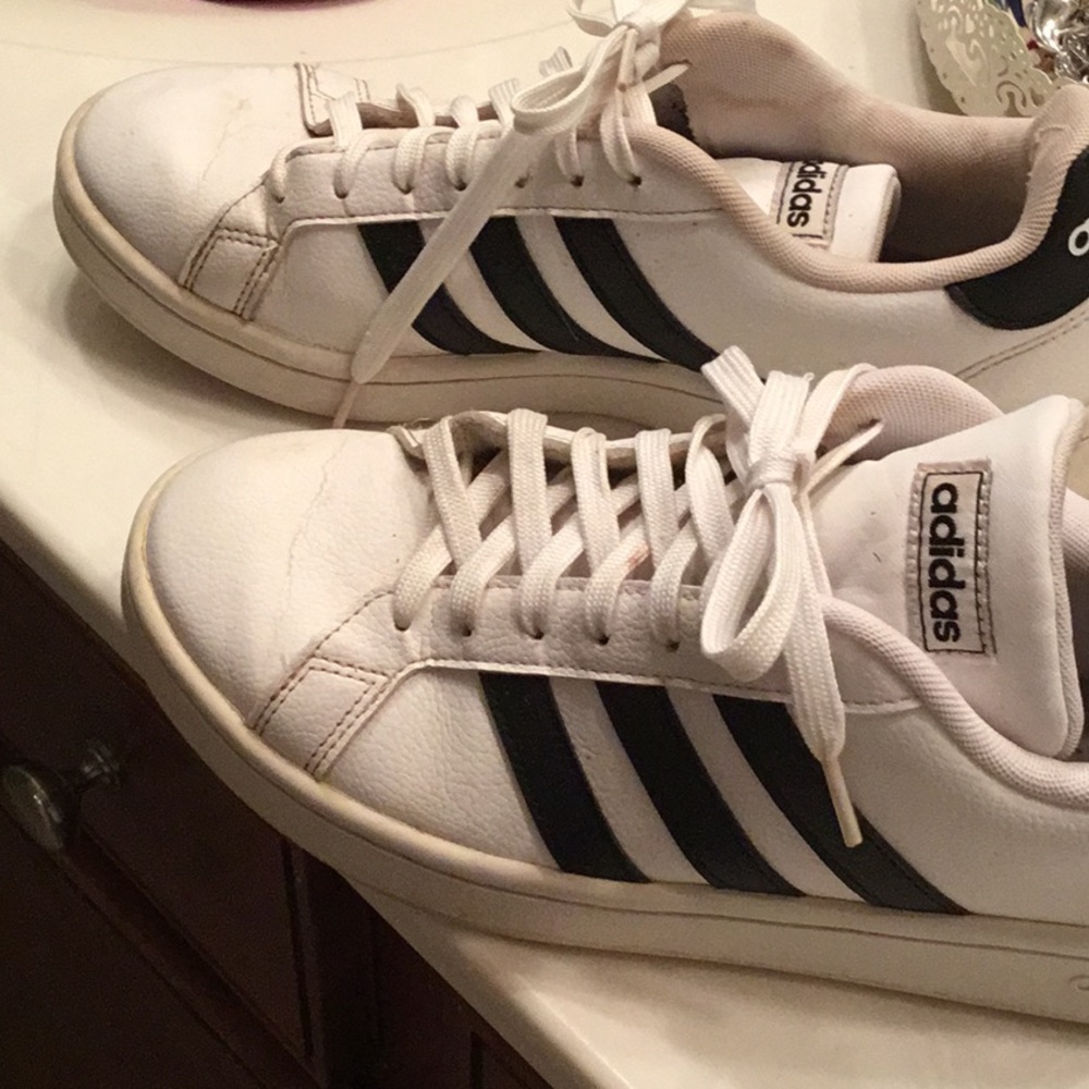 Leather AdidasTennis Shoes - Picture 5 of 7